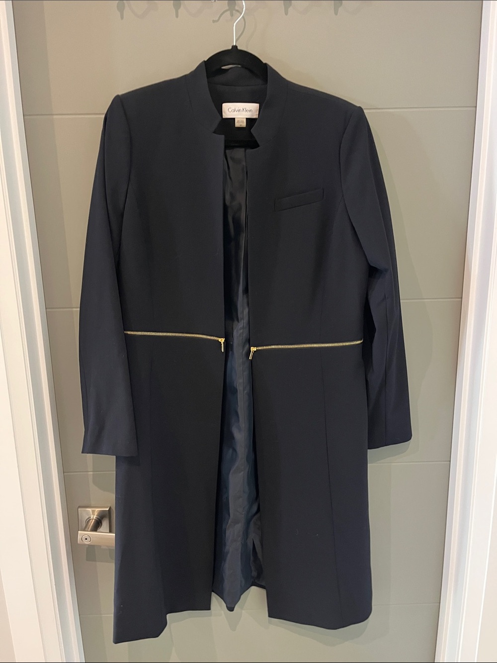 Calvin Klein Women’s Black Collarless Trench Coat with Gold Zippers size 10